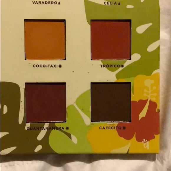 Reina Del Caribe eyeshadow palette Volume 1 - Picture 4 of 6